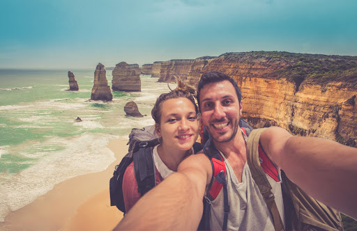 8 Tried And Tested Ways To Save Money When Travelling Around Australia